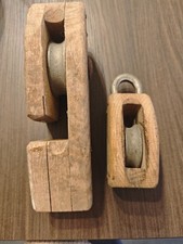 2 antike Holz-Umlenkrollen /